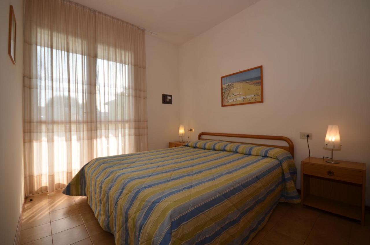 Appartamenti Sirio Via Pesci 6,8,14 Bibione Extérieur photo