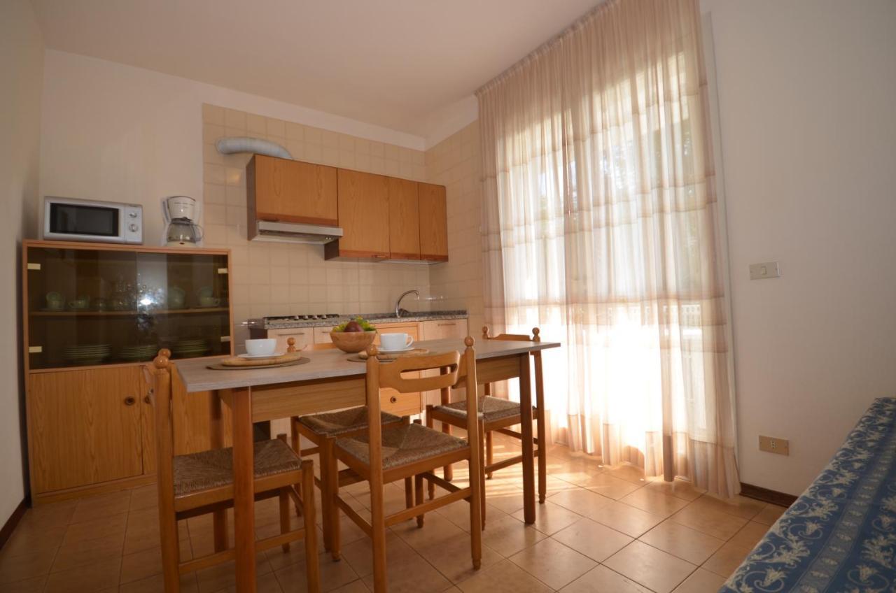 Appartamenti Sirio Via Pesci 6,8,14 Bibione Extérieur photo