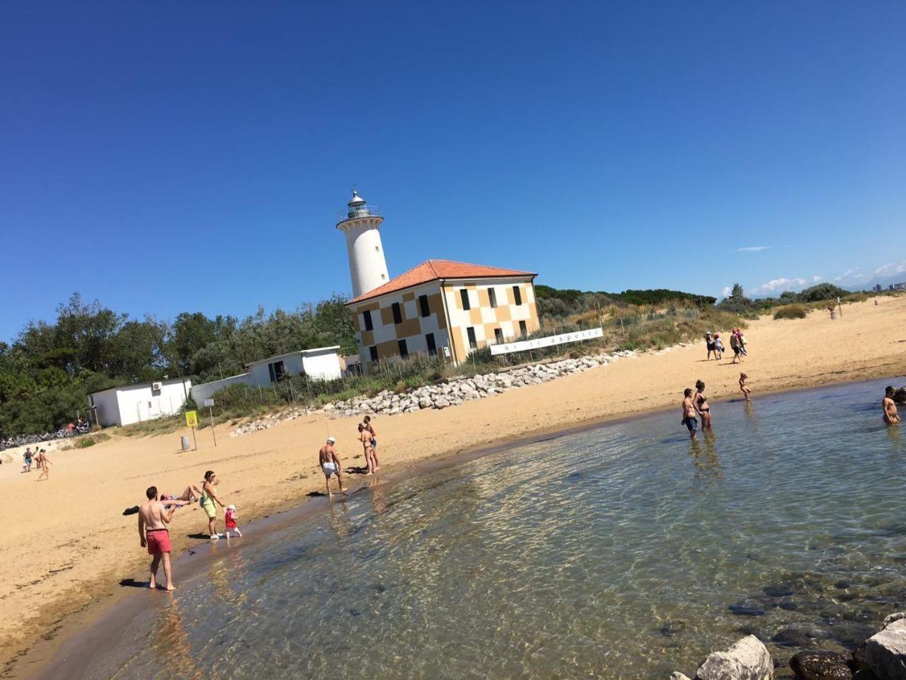Appartamenti Sirio Via Pesci 6,8,14 Bibione Extérieur photo